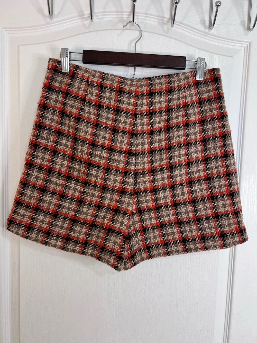 Baccini chic plaid