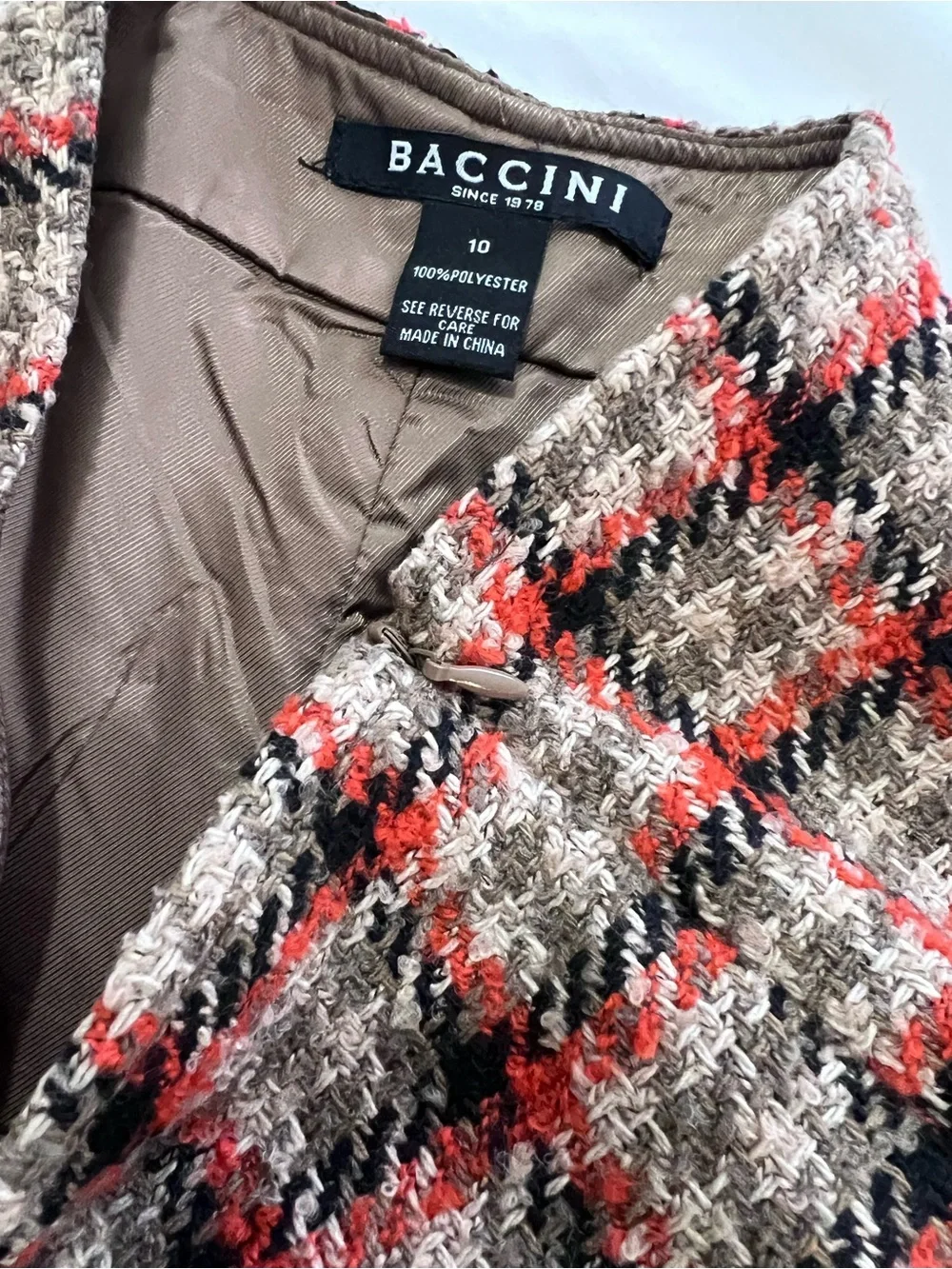 Baccini chic plaid