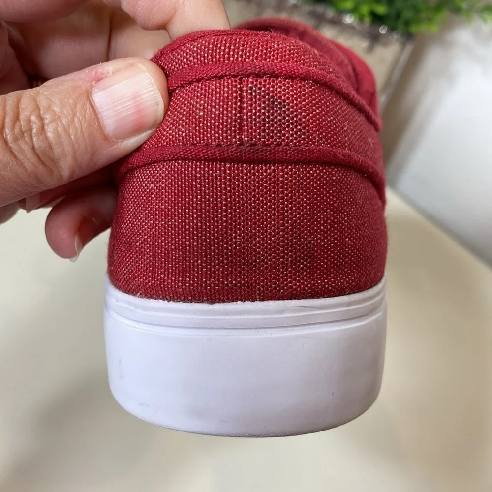Nike excellent preowned