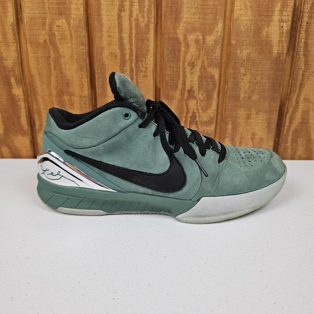 Nike these shoes