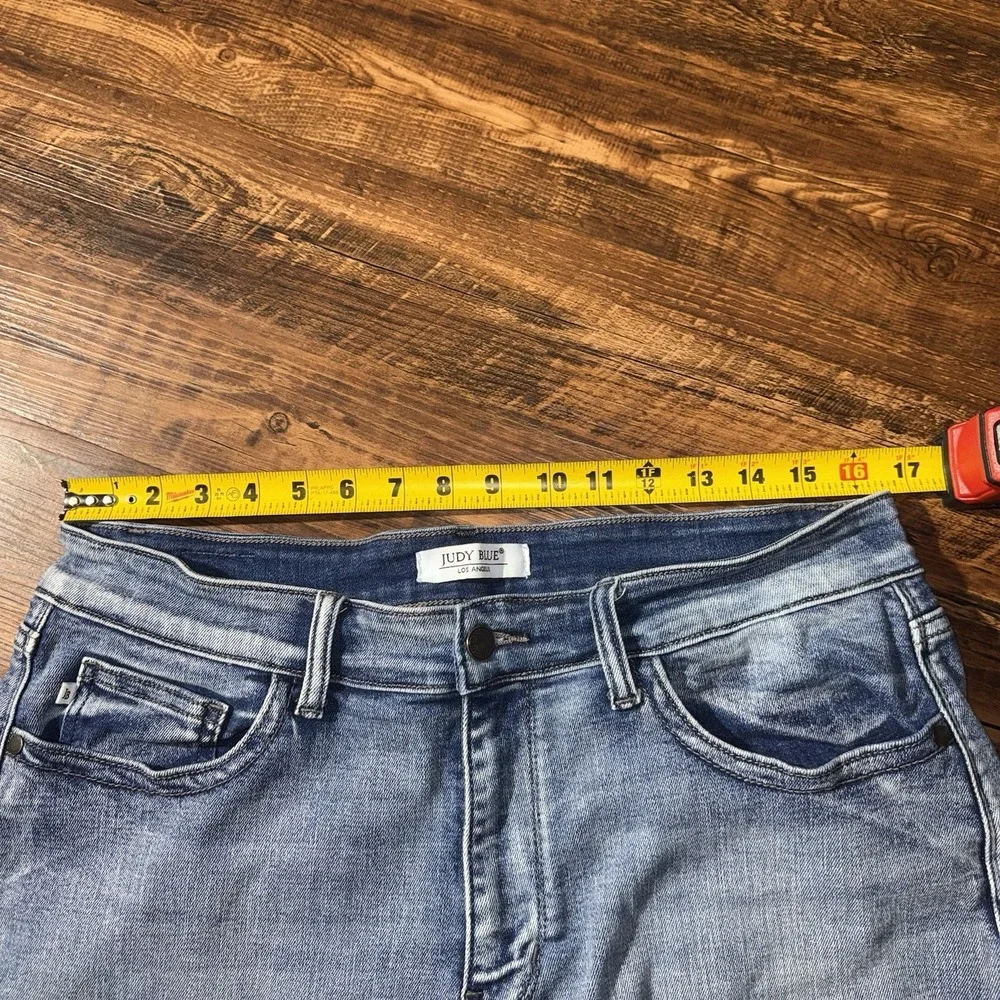 Judy Blue measurements shown