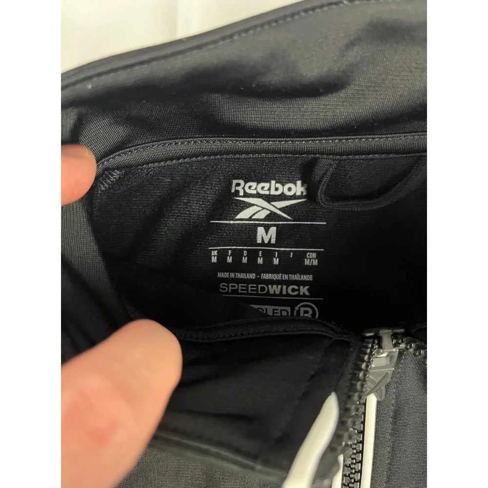 Reebok sleek athletic