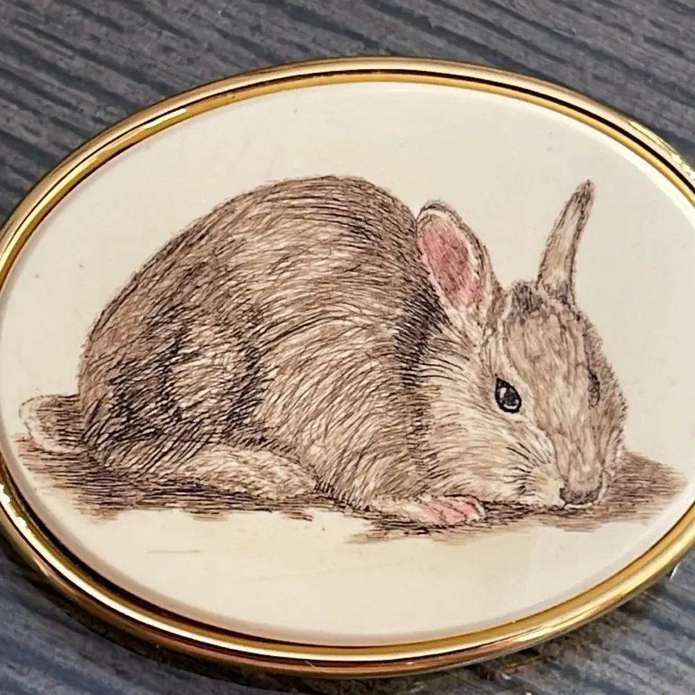 Vintage oval shaped