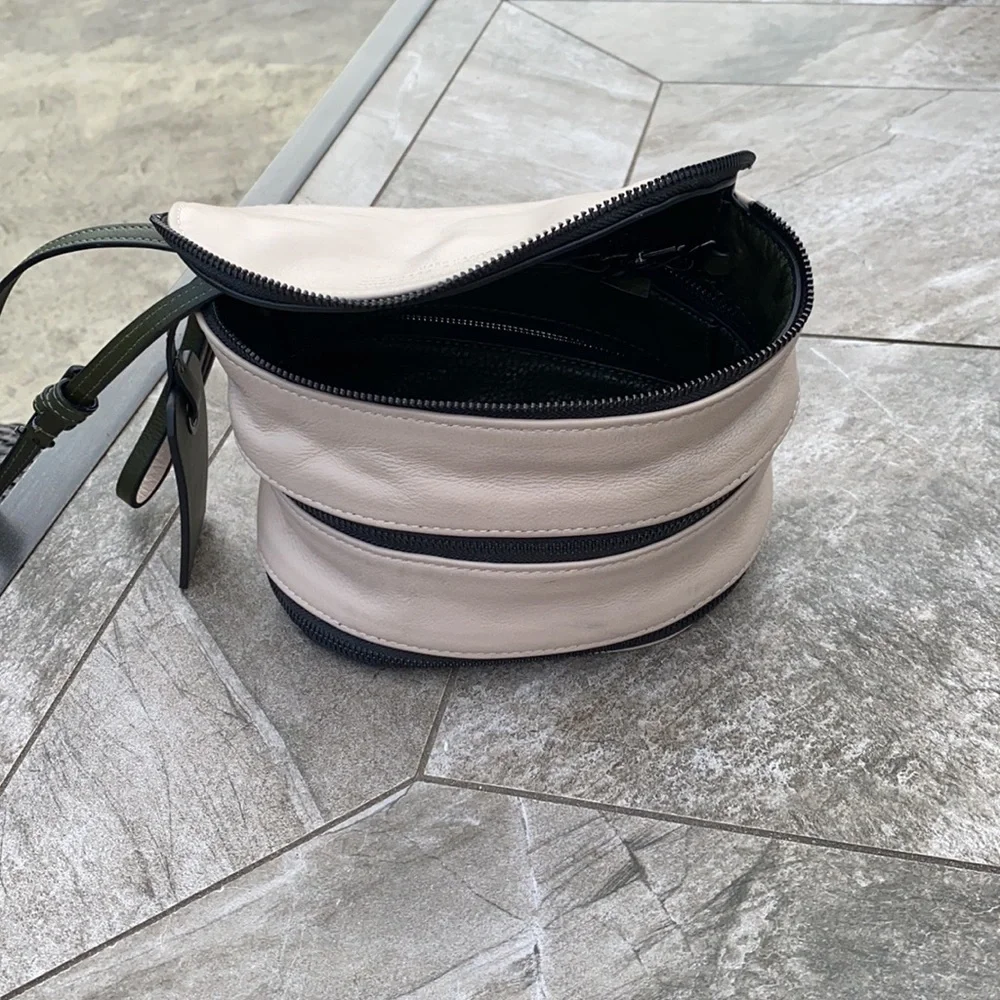 Marc Jacobs great little