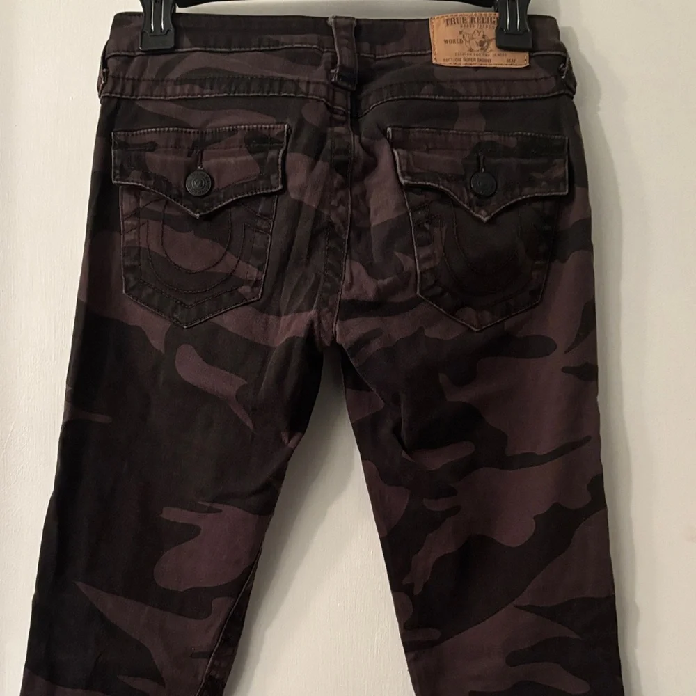 True Religion stylish dark