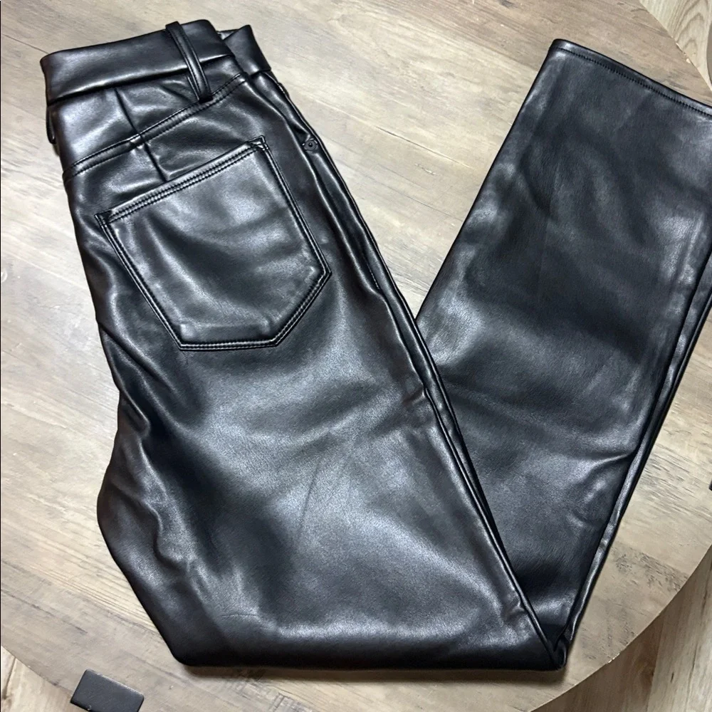 Good American sleek stylish