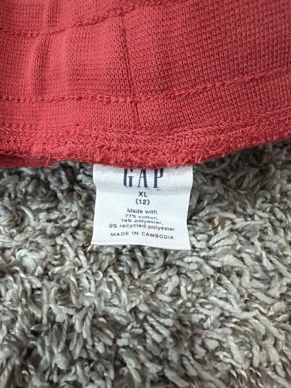 GAP red shorts