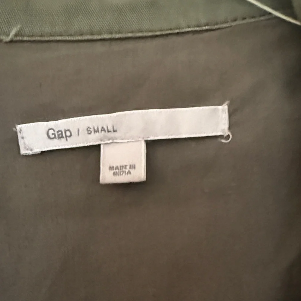 GAP versatile khaki
