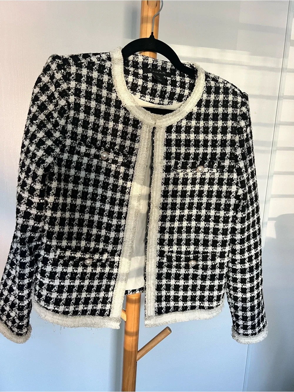 Tahari elegant tweed