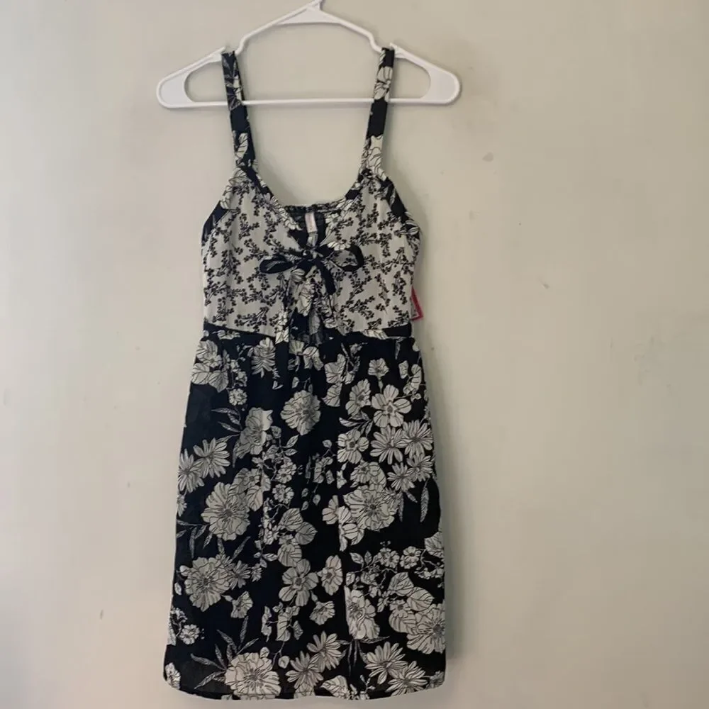 Xhilaration dress spaghetti