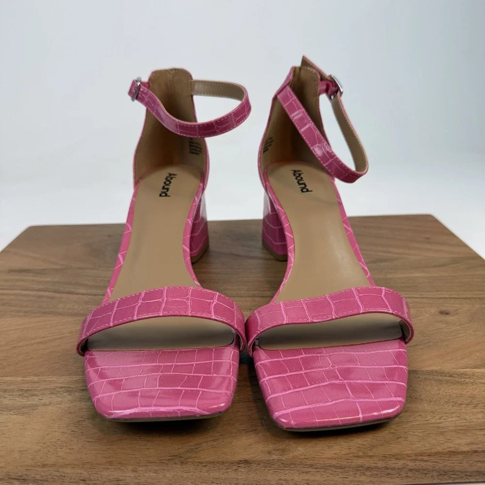 Abound size 11