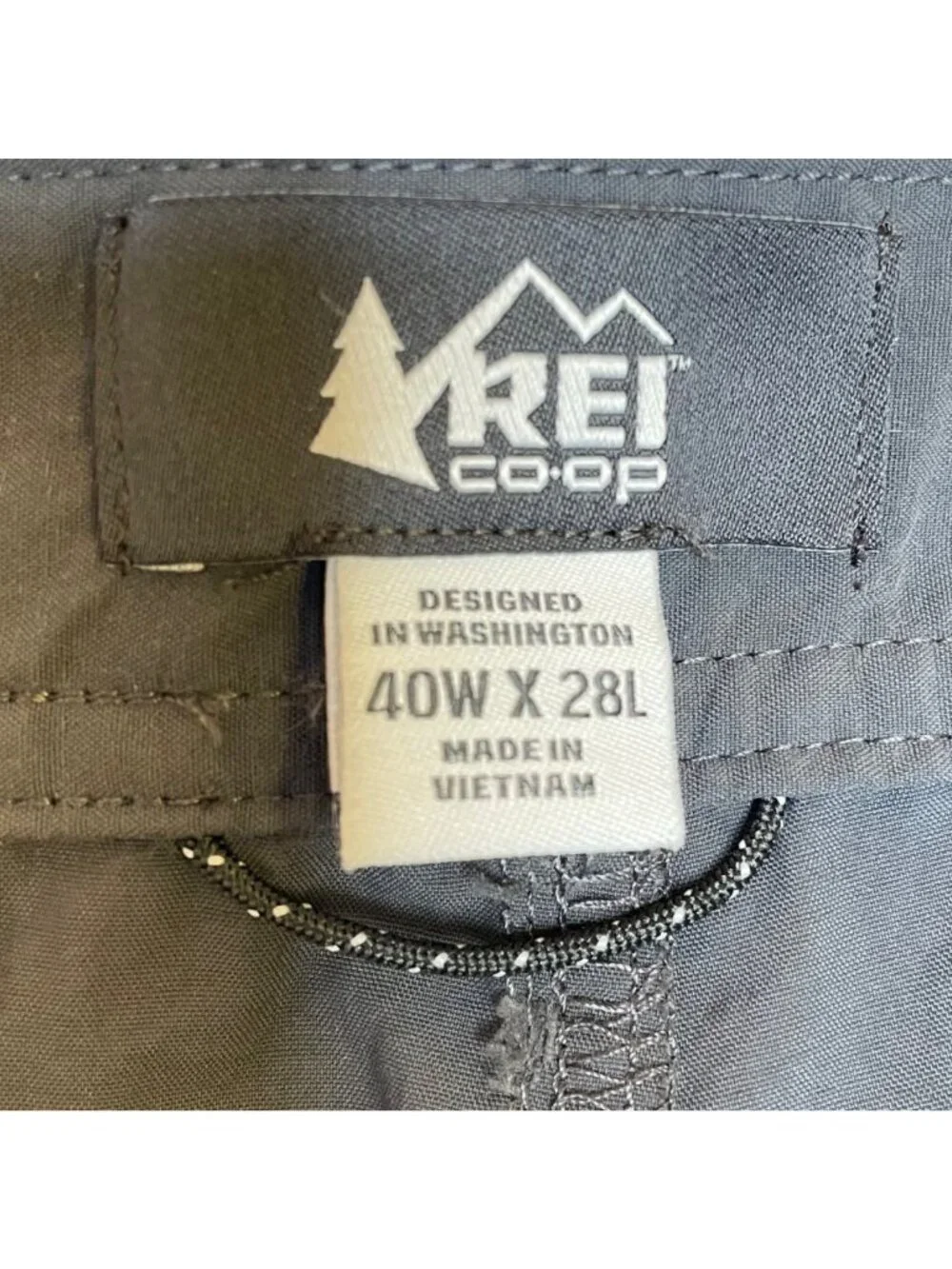REI color asphalt
