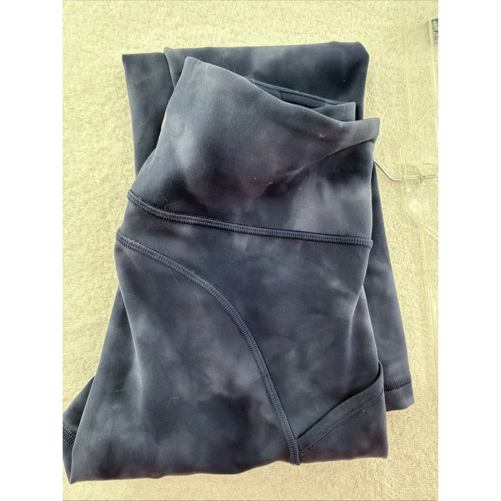 Lululemon Women's Tie Dye Leggings Size 4 Navy Tie Dye Yoga Athletic Gym Pants