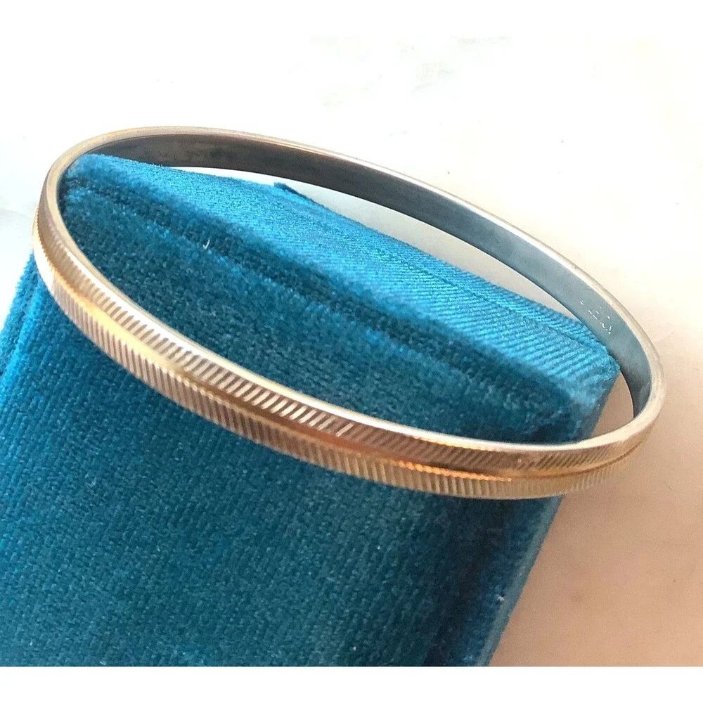 Monet set bangles