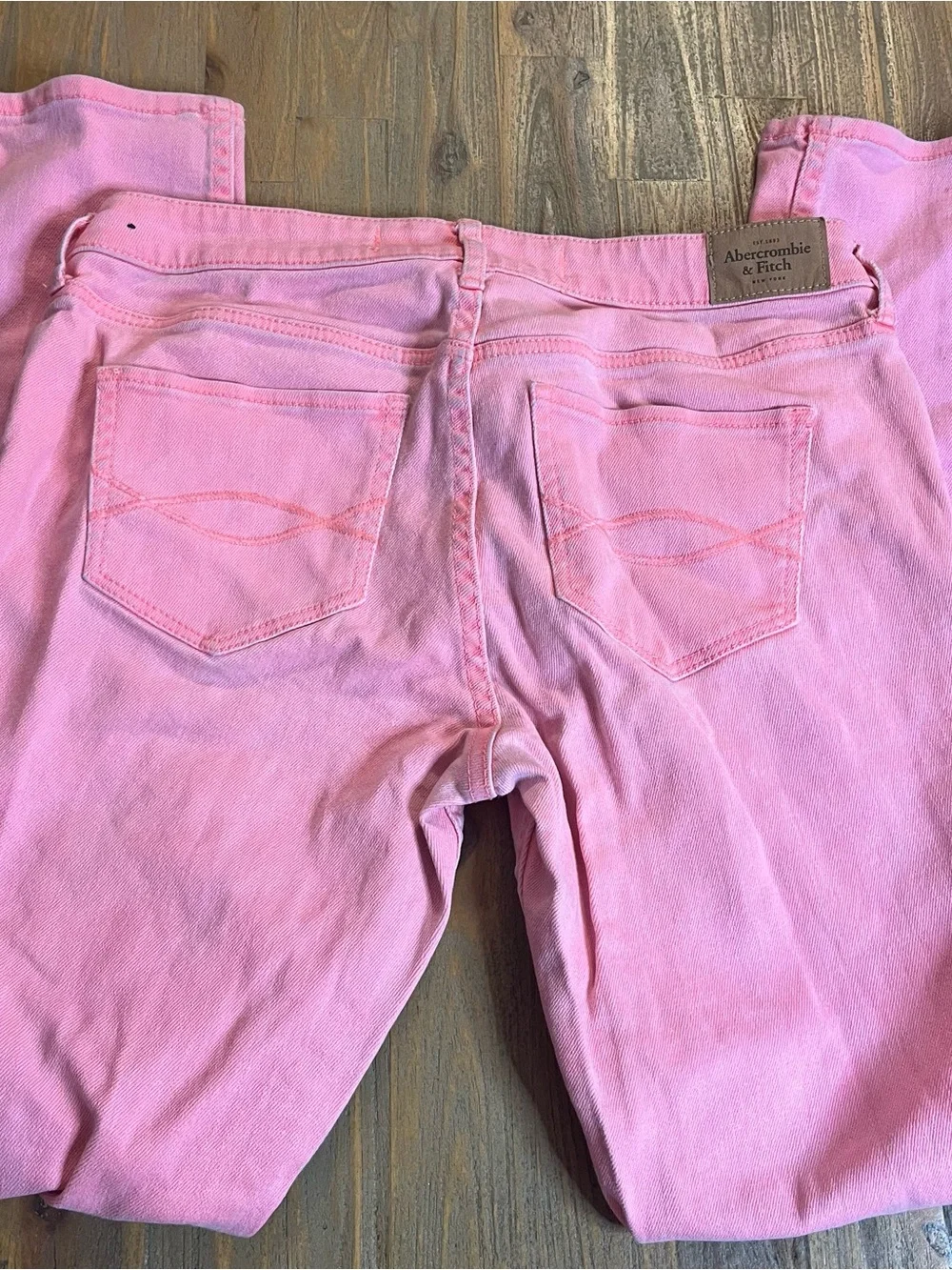 Abercrombie & Fitch pink y2k