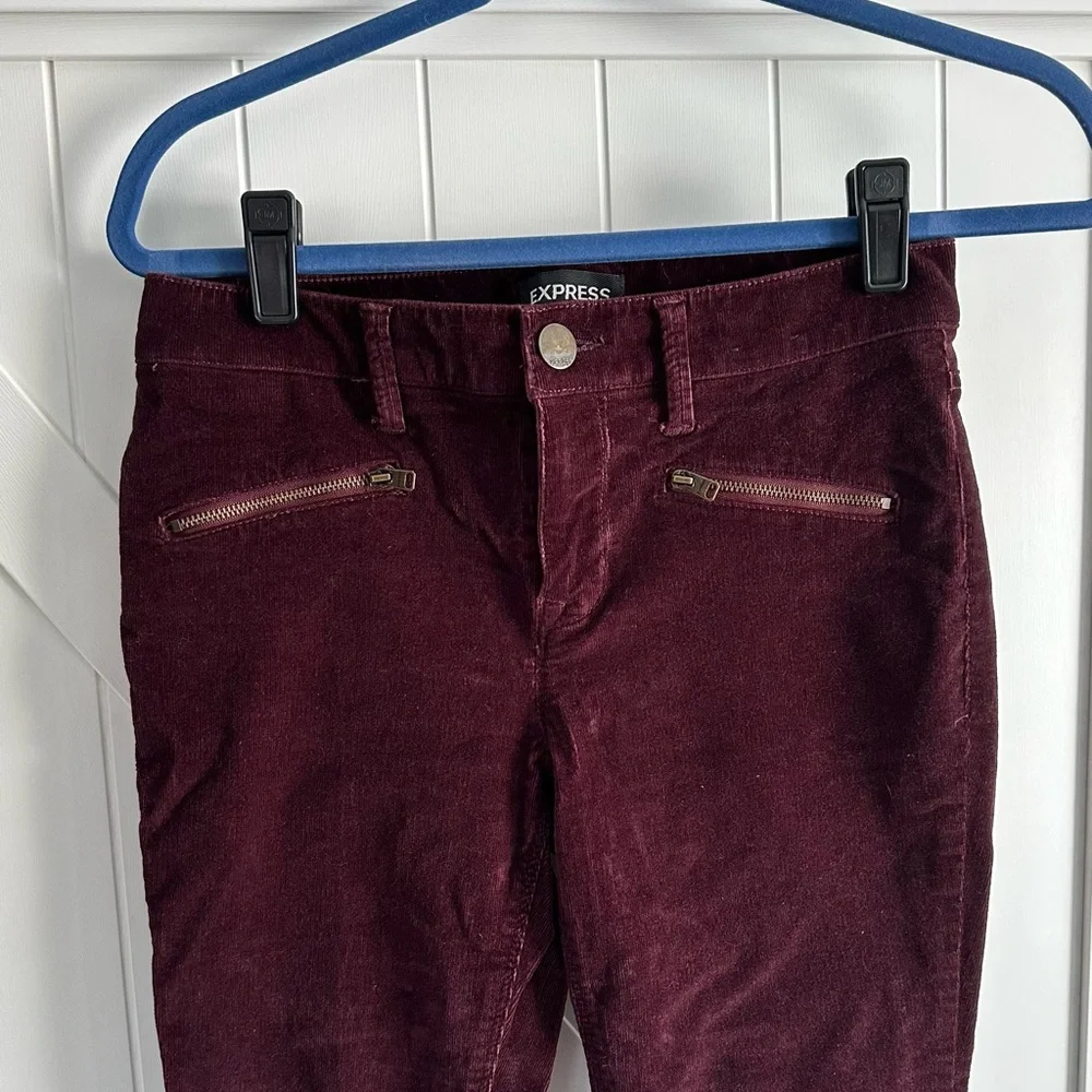 Express stylish burgundy