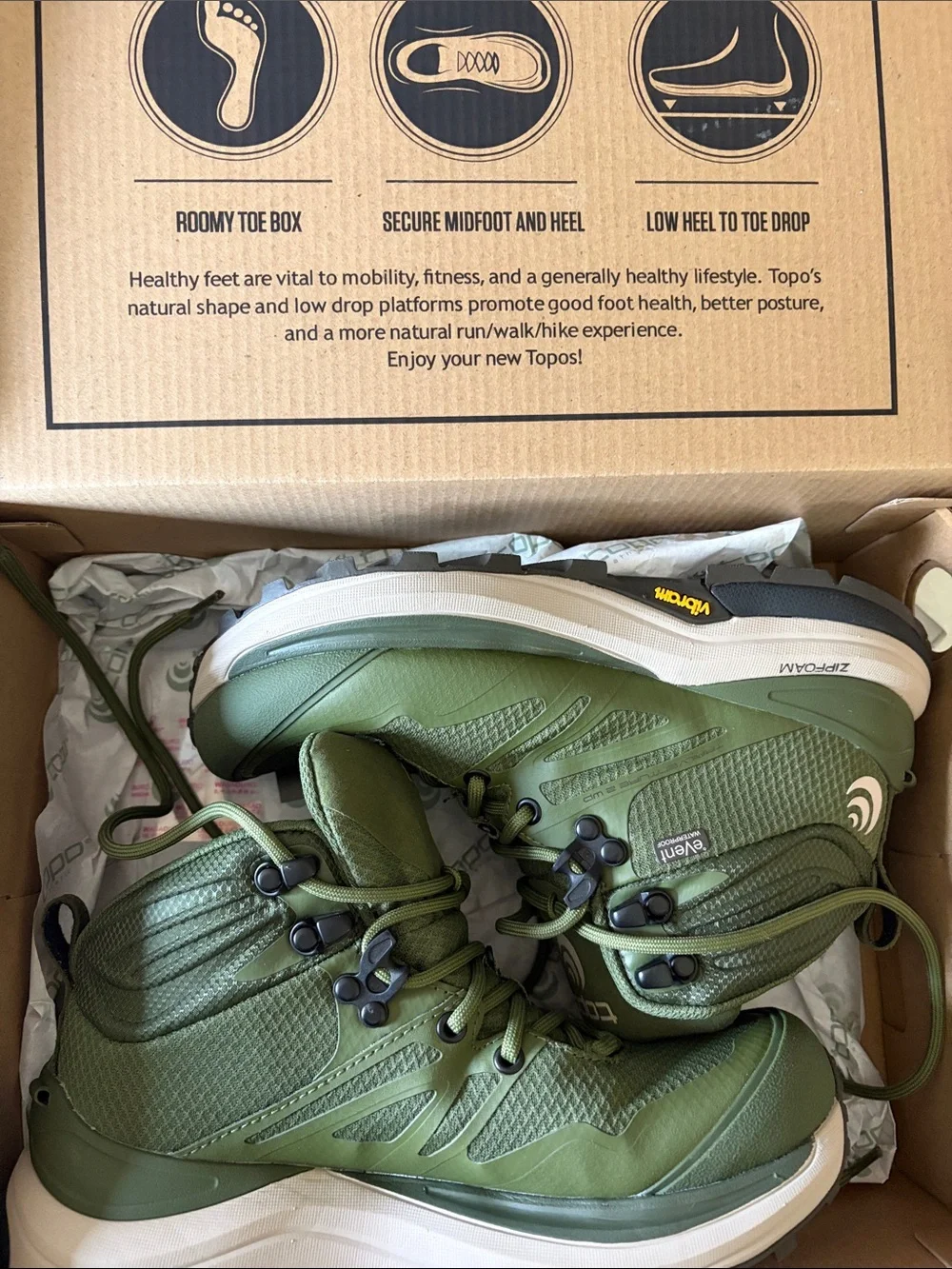 Women’s TOPO New Trailventure 2 WP Hiking Boot Green Tan Vibram Sole Size 6.0