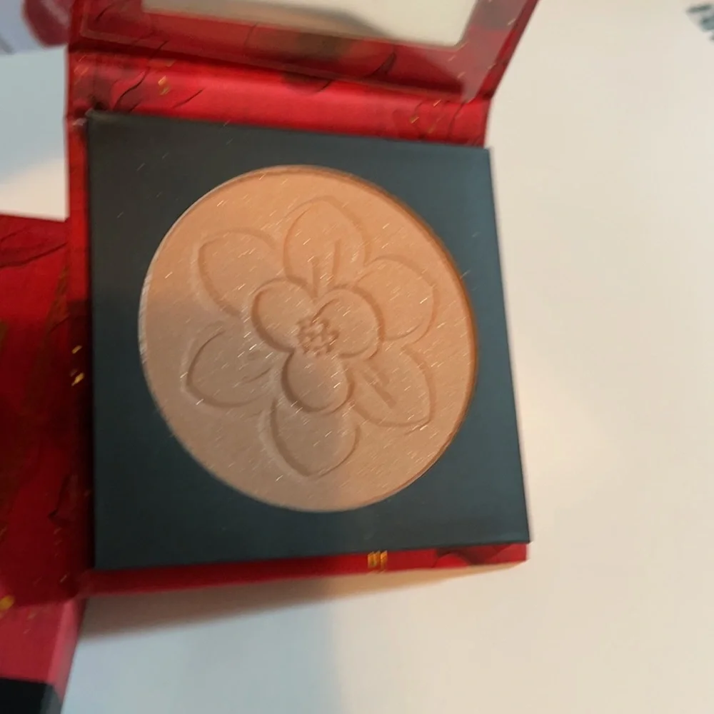 Colourpop nude light