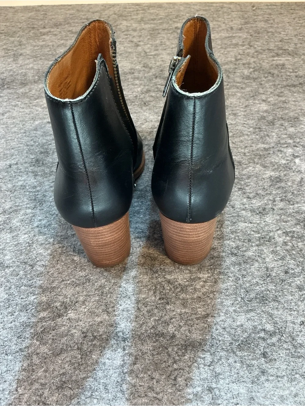 Madewell Black Leather Ankle Boots - Classic Zip Chelsea Style Size 9