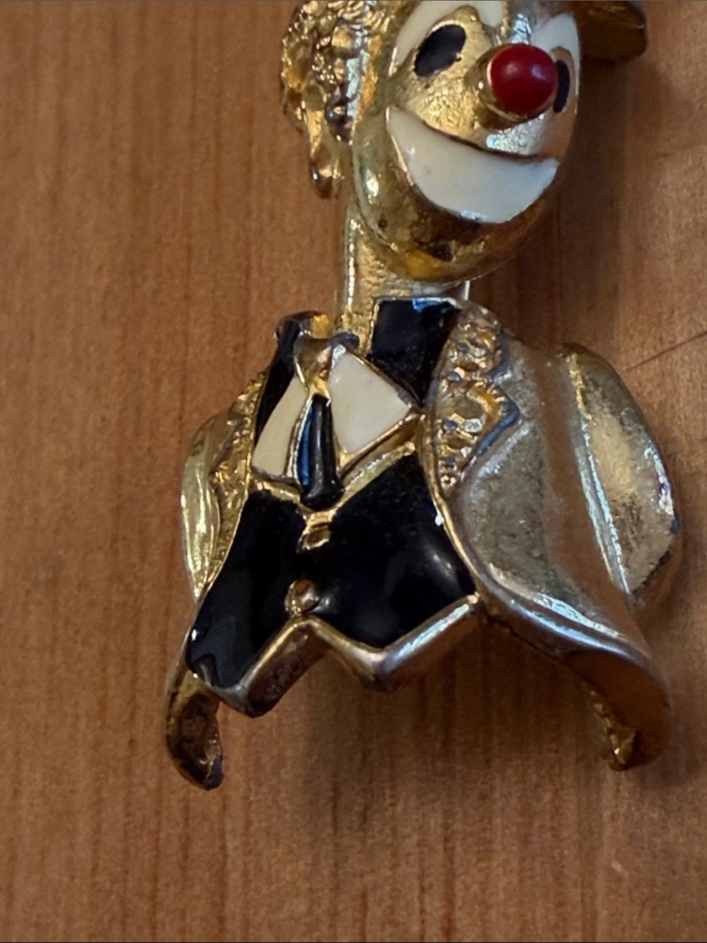 Jomaz Mazer elegant gold