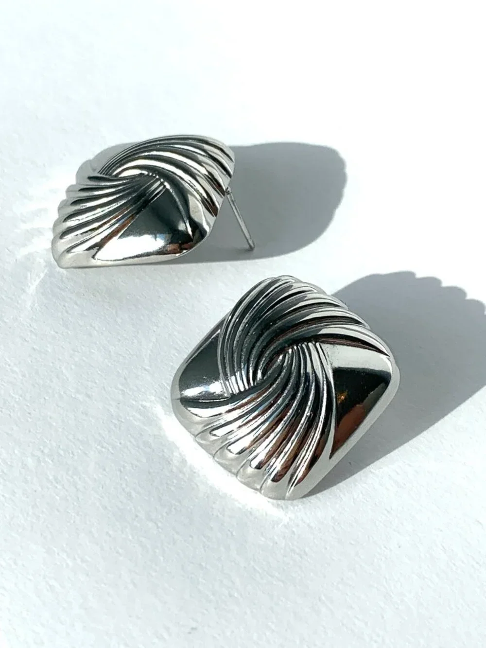 Anthropologie new~ silver