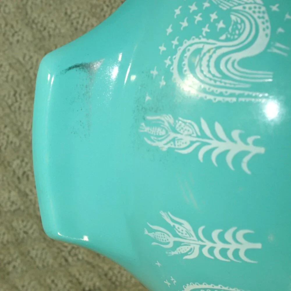 Pyrex vtg amish