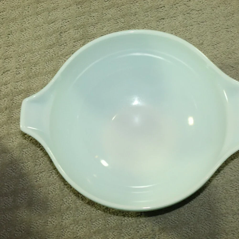 Pyrex vtg amish