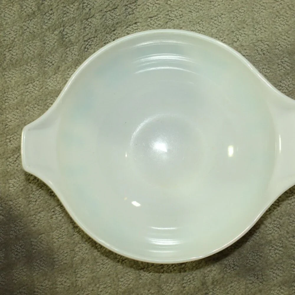 Pyrex vtg amish
