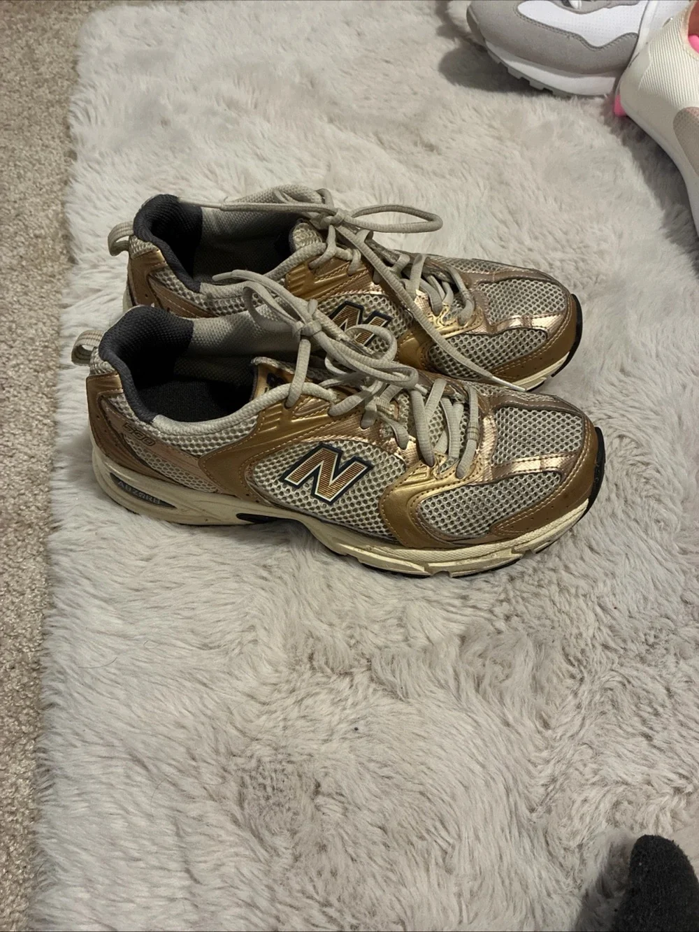 New Balance women new