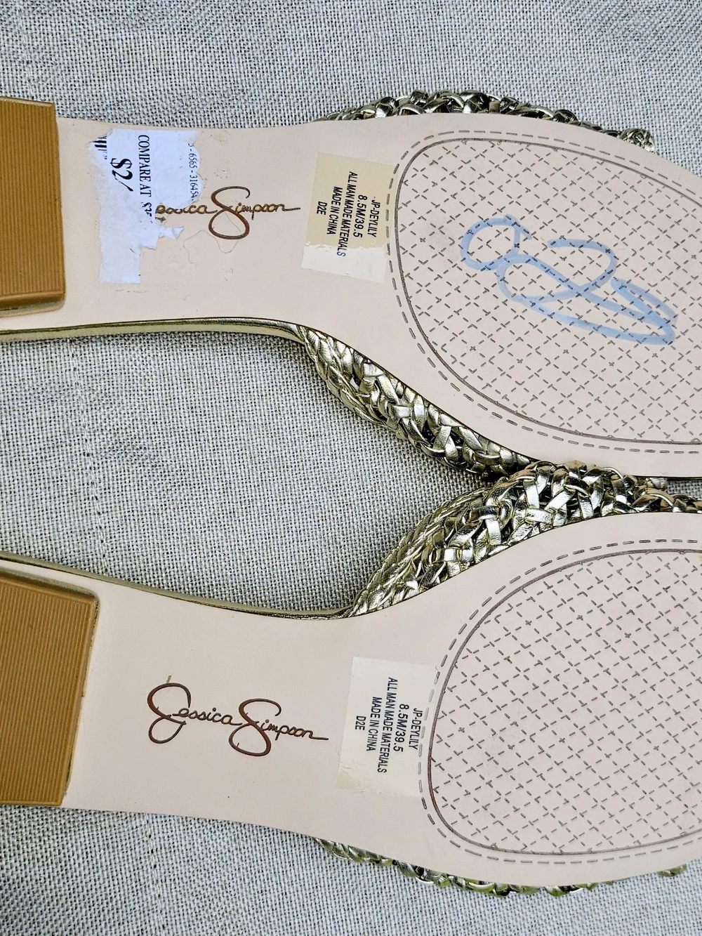 Jessica Simpson brand new