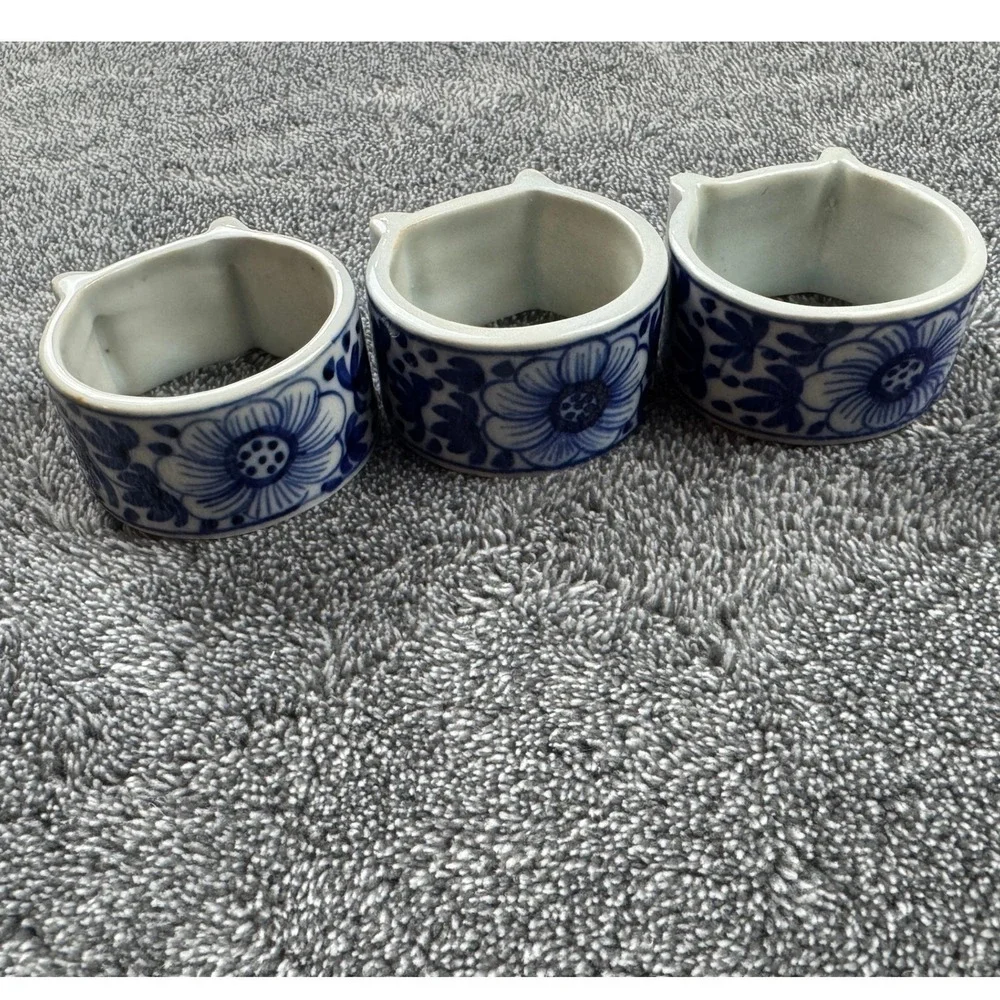 Unbranded blue white