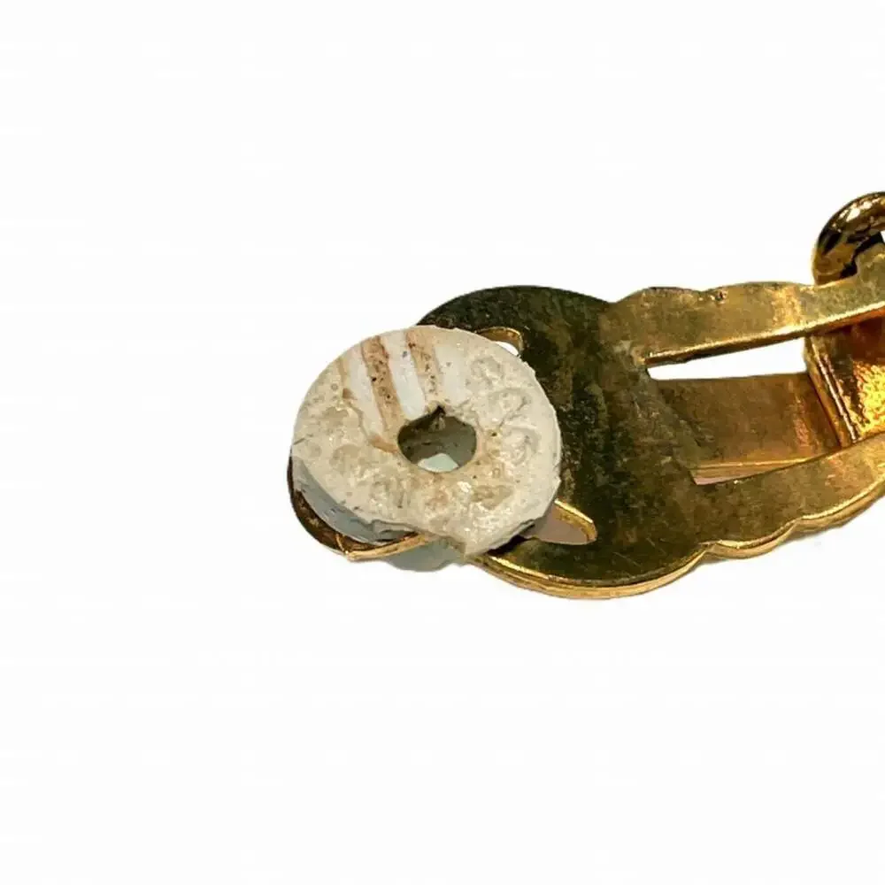 CHANEL gold pearl