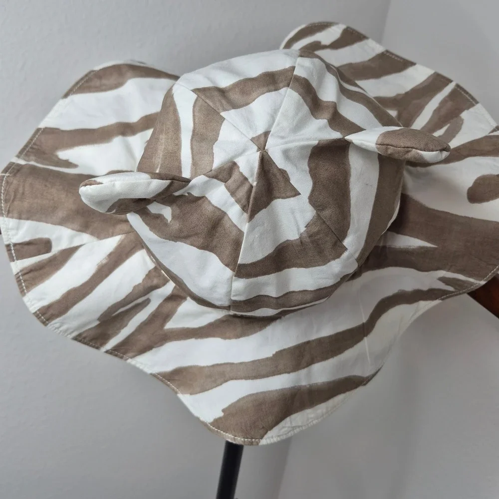 Gymboree sun hat
