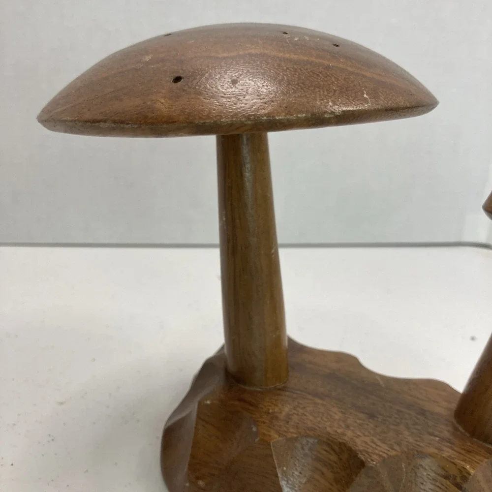 N/A vtg mushroom
