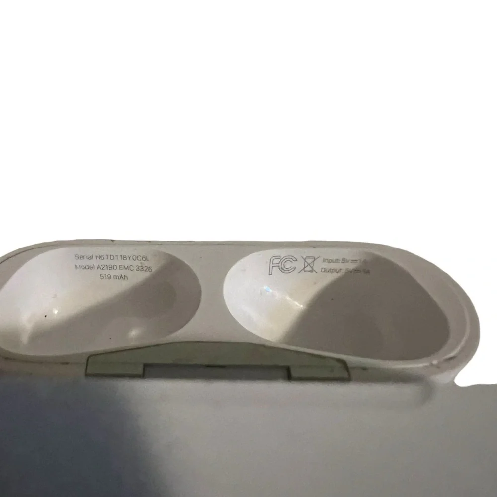 AirPods Pro 1st Generation Wireless Charging Case Replacement A2190 CASE ONLY