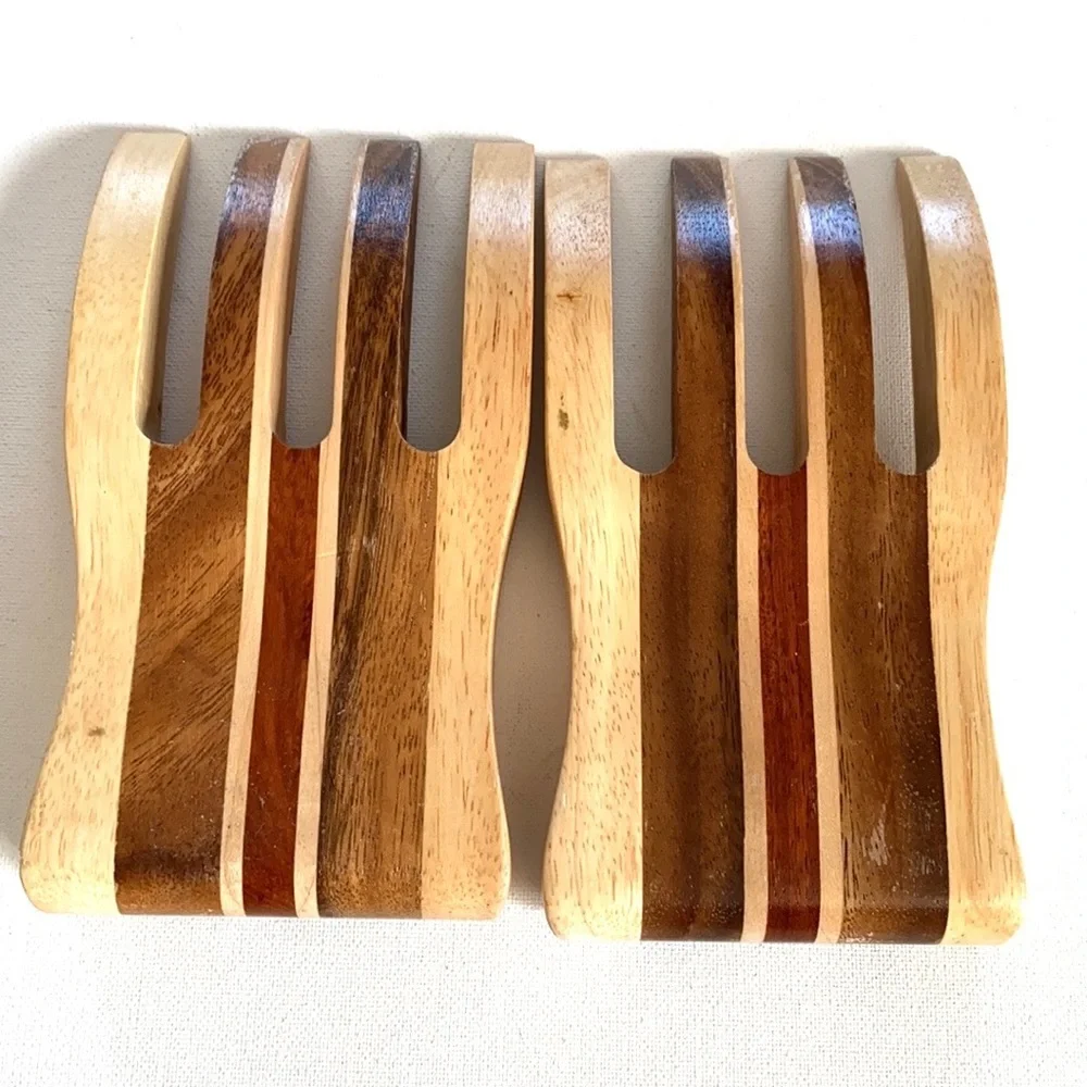 unbranded wooden salad