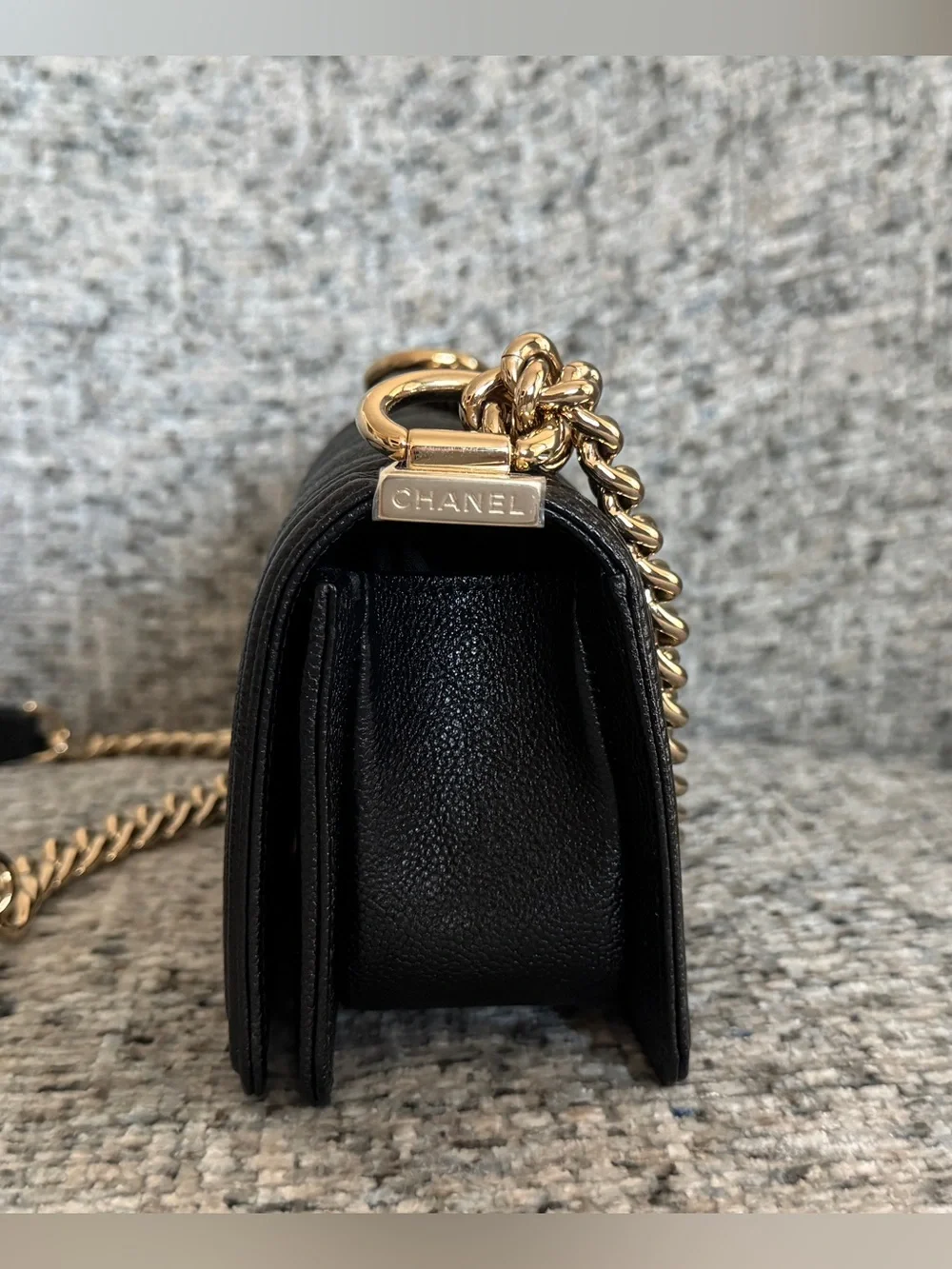 CHANEL 22p mini