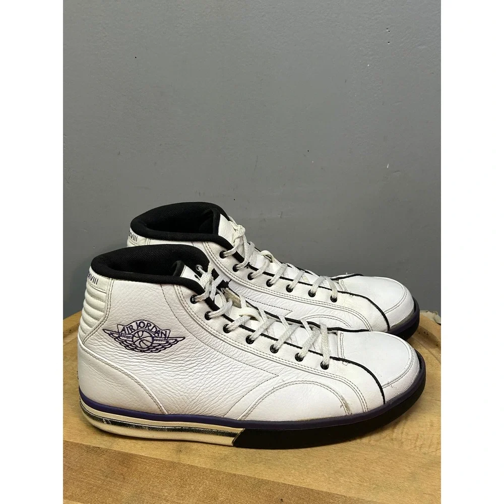Jordan Sneakers Mens 10 White Jordan PHLY Legend Premier 342222-151 Court Purple
