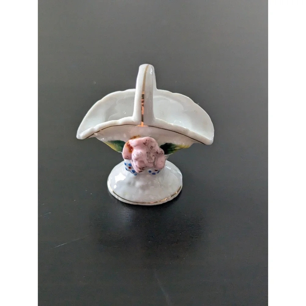 Mini Porcelain Rose Basket 2.5
