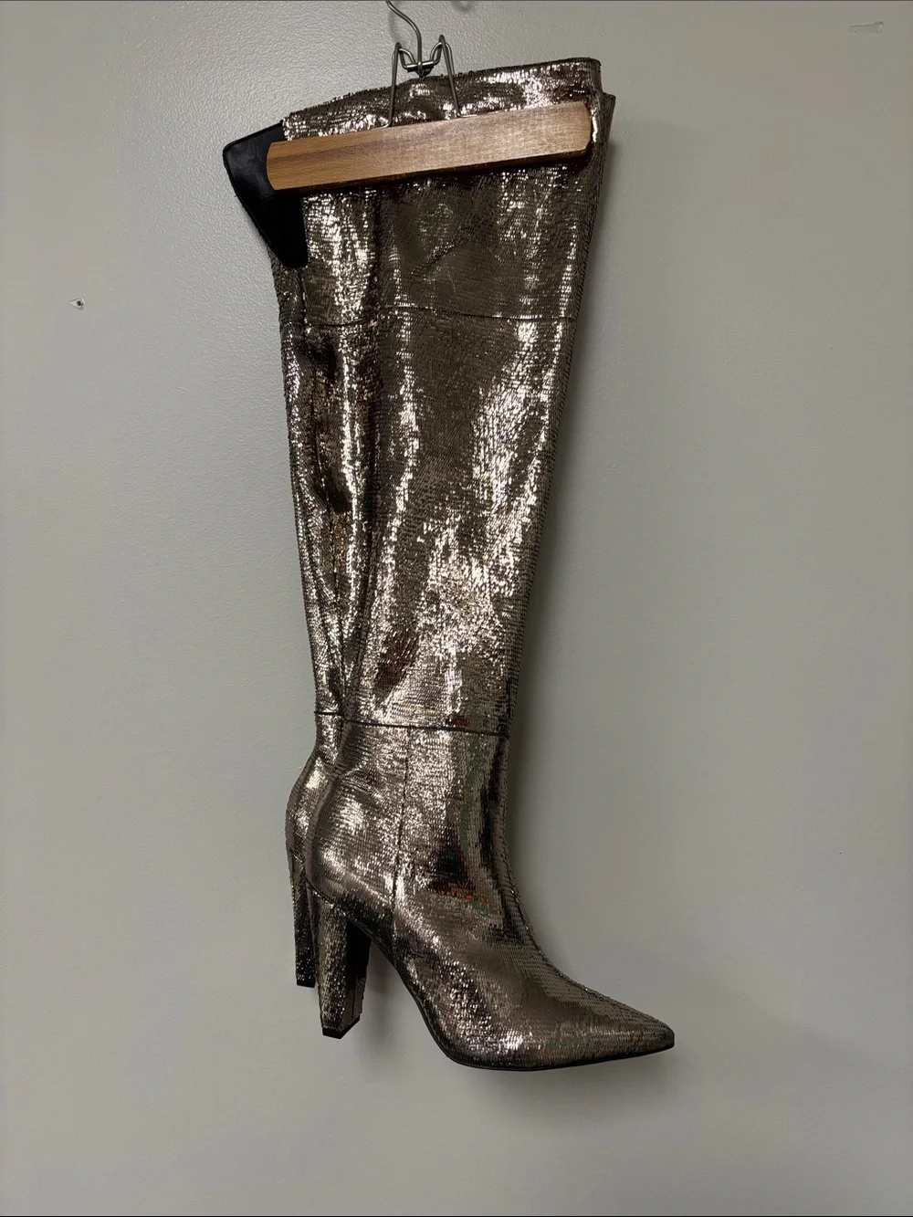 Vince Camuto shimmering over