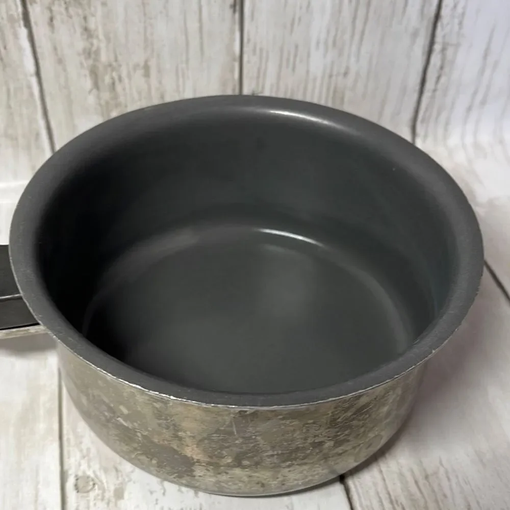 Regal Ware quart regal