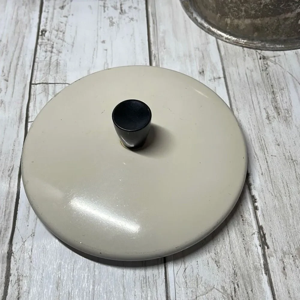 Regal Ware lid made
