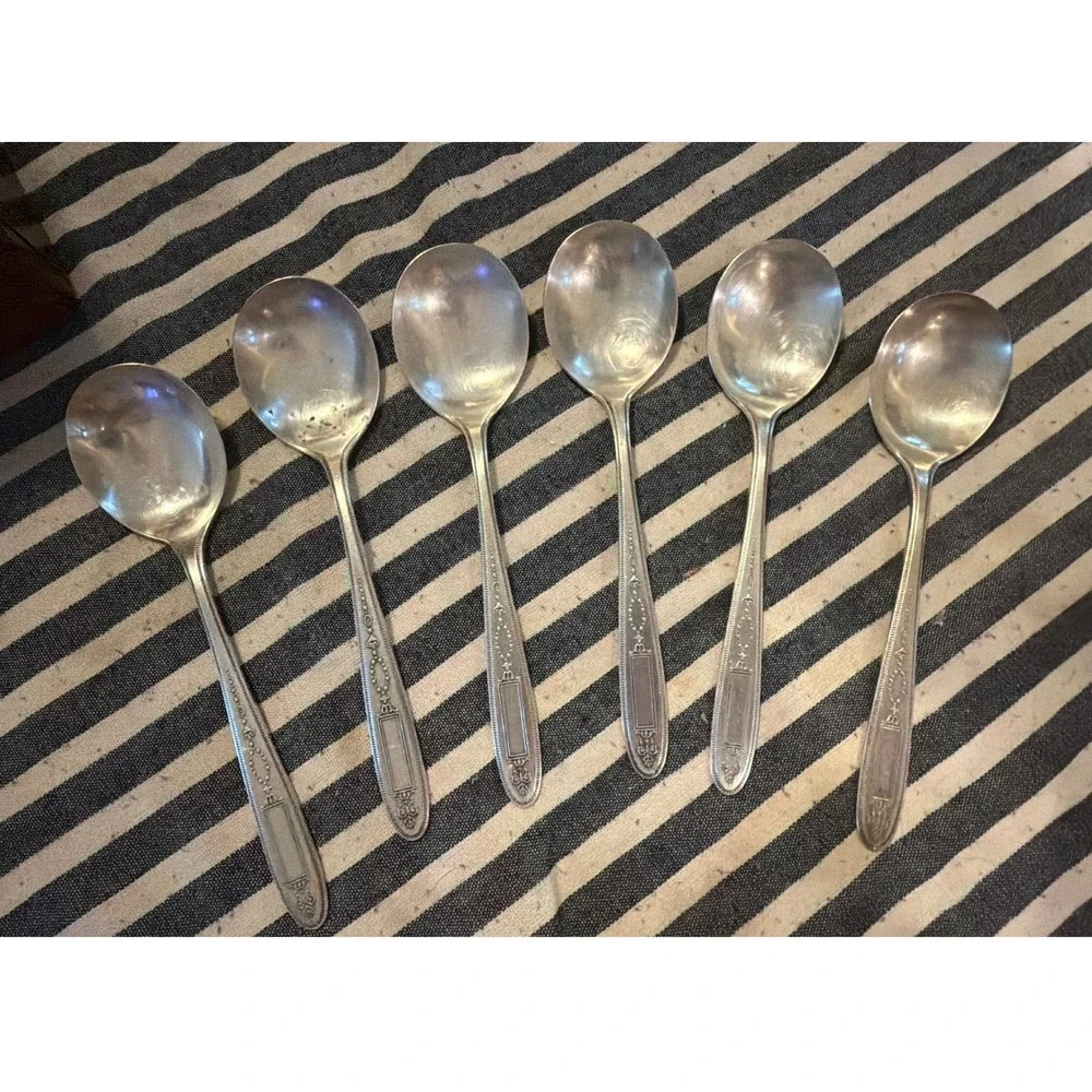 Oneida Grosvenor Community Plate Set of 6 Round Soup Spoons Silverplate
