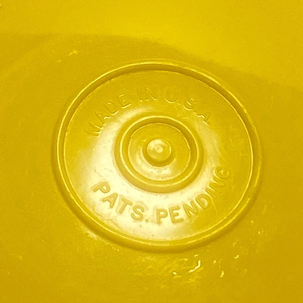 Tupperware vintage serving