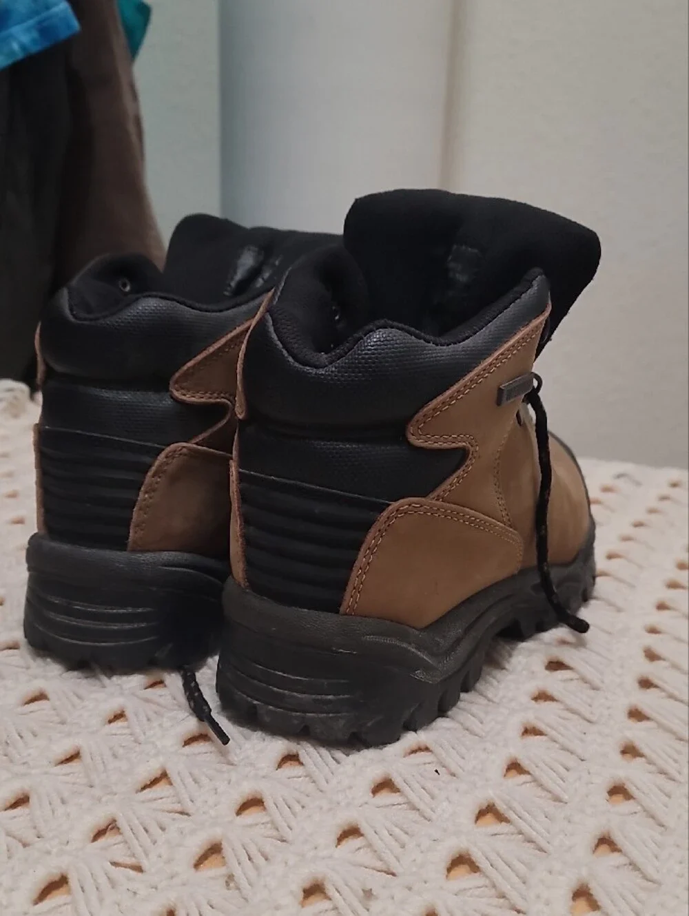 Cherokee Workwear durable brown