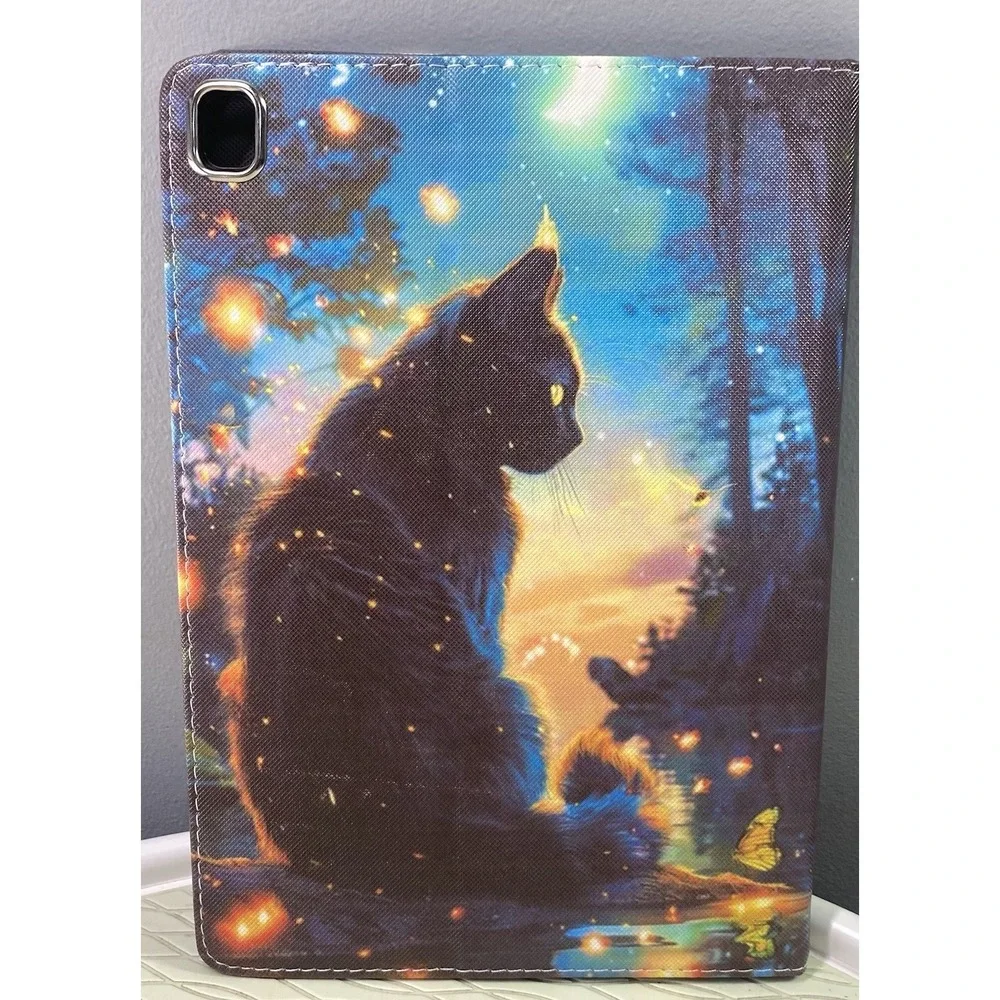 The Unbranded Brand black cat
