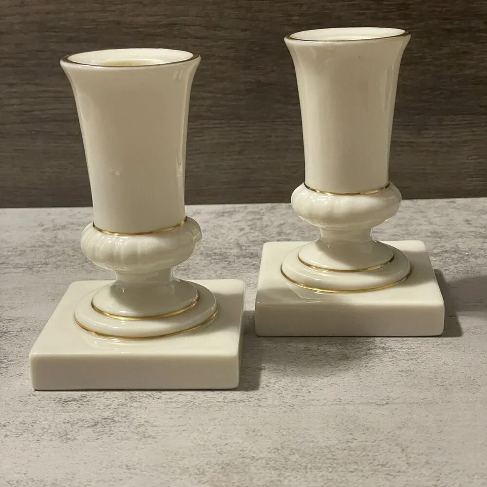 Lenox Set of Two Neoclassical Style 4