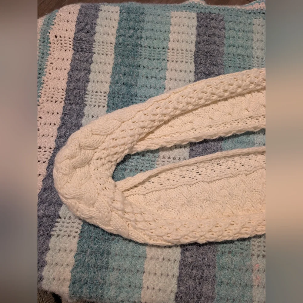 None cozy cable