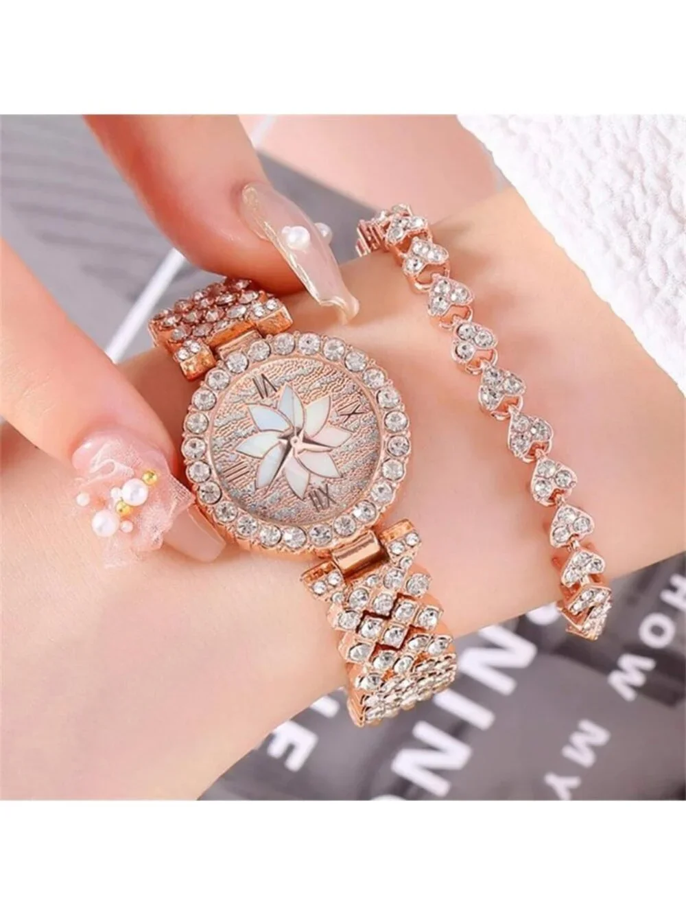 N/A strap watch
