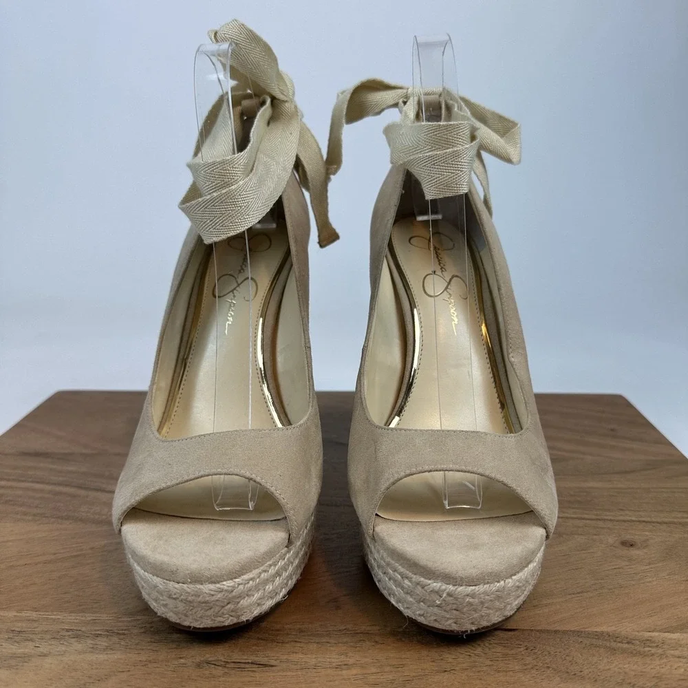 Jessica Simpson size standard